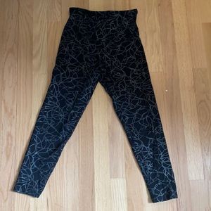 Yummie black patterned leggings